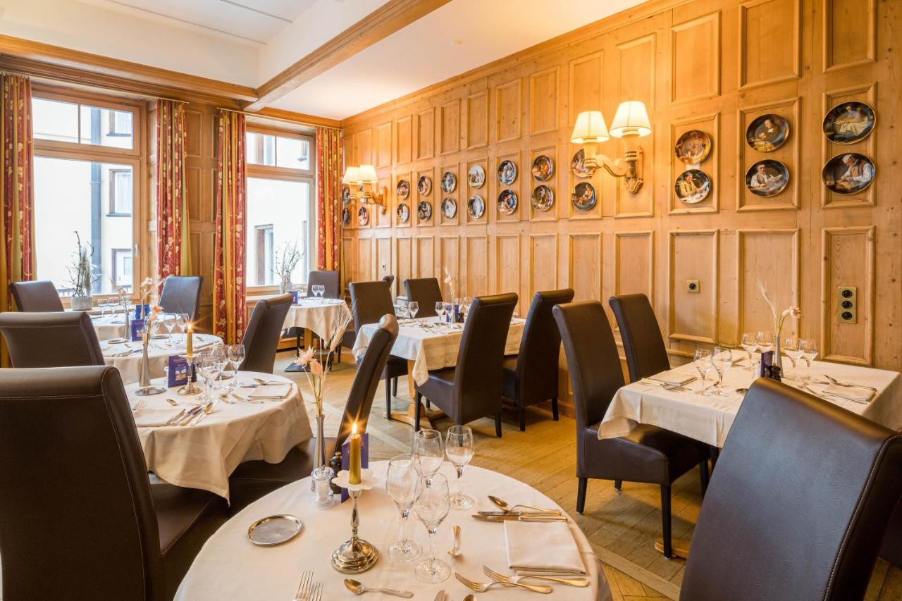 Hotel Engadinerhof 蓬特雷西纳 外观 照片